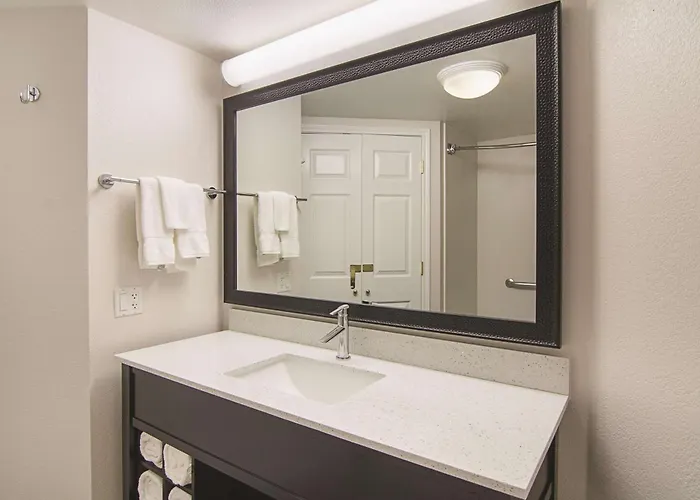 Hotel La Quinta By Wyndham Phoenix West
