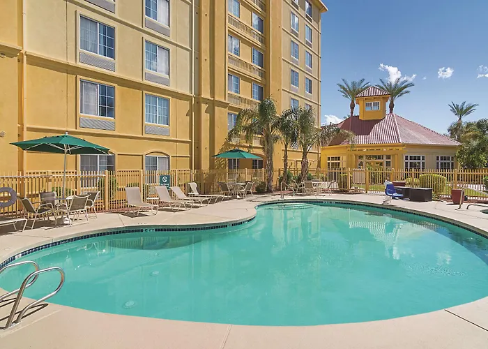 Hotel La Quinta By Wyndham Phoenix West
