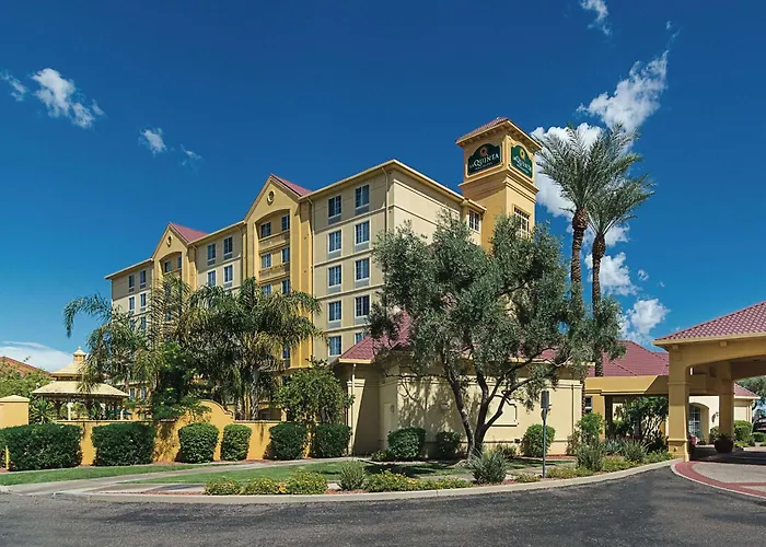 La Quinta By Wyndham Phoenix West Hotel 3*