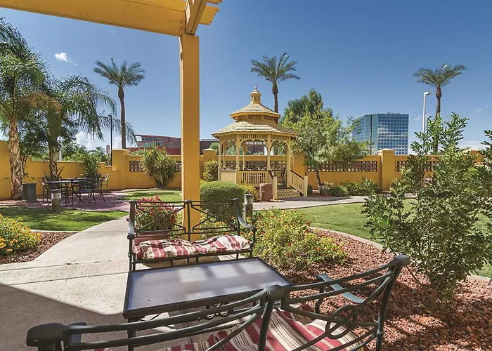 La Quinta By Wyndham Phoenix West Mesa