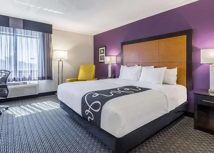 La Quinta By Wyndham Phoenix West Mesa