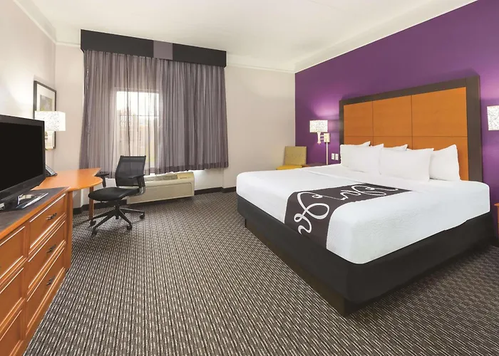 La Quinta By Wyndham Phoenix West