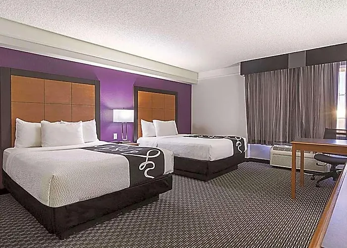 La Quinta By Wyndham Phoenix West 3*