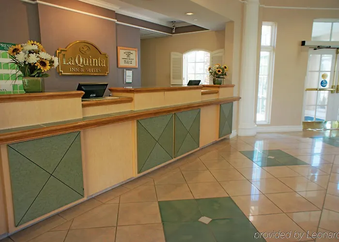 La Quinta By Wyndham Phoenix West 3*