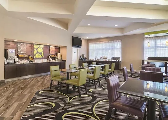 Hotel La Quinta By Wyndham Phoenix West