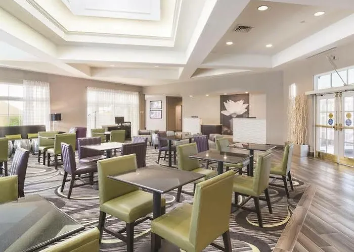 La Quinta By Wyndham Phoenix West Hotel 3*